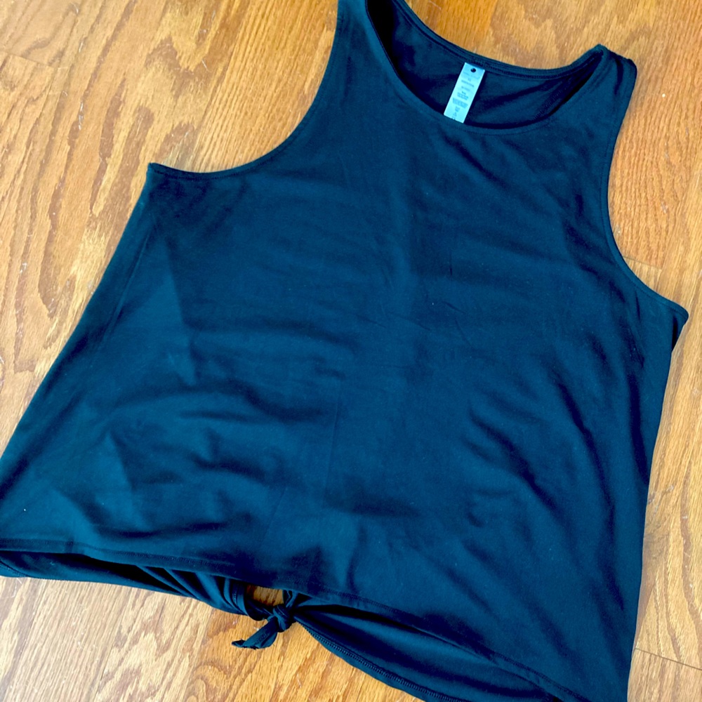 Yogalicious XL tie back tank